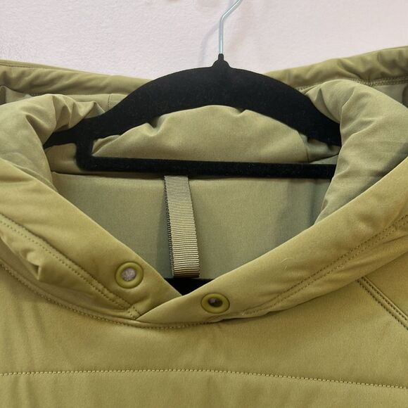 lululemon dynamic movement puffer hoodie‎ bronze green size 10 - Picture 5 of 10